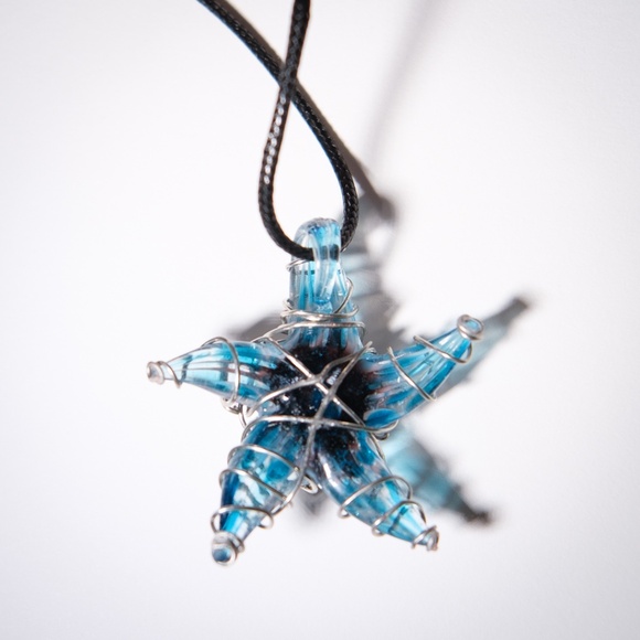 Handmade Wire Wrapped Glass Sea Star Pendant Necklace - Picture 3 of 3